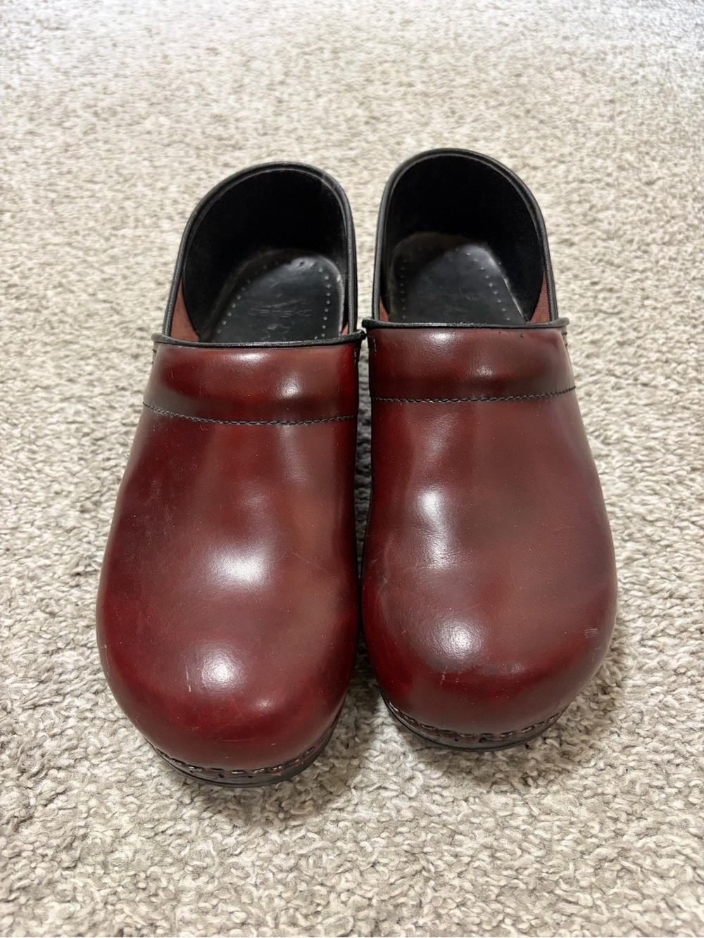 Dansko Professional Clogs Size 42 Burgundy Brown Leather Slip-On Comfort Shoes
